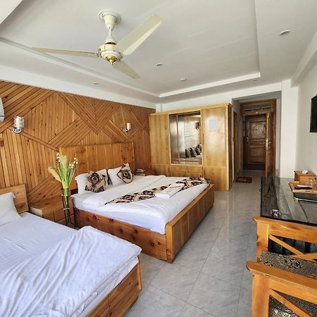 Indus Lodges Gilgit Exterior photo