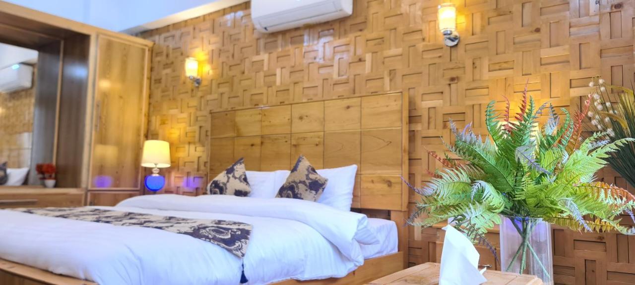 Indus Lodges Gilgit Exterior photo
