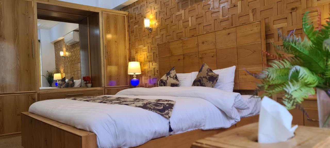 Indus Lodges Gilgit Exterior photo